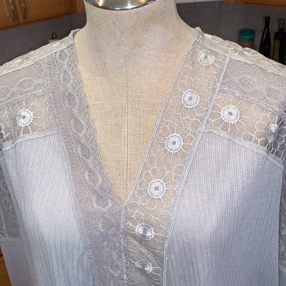 Free People - Picture 4 of 9